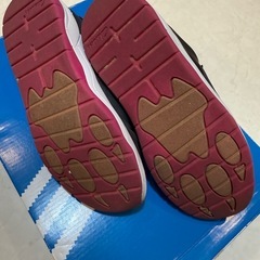 子供靴Clarksの画像