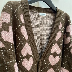ブラウン ハート柄 ニットカーディガンSsizeの画像