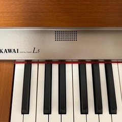 電子ピアノの画像