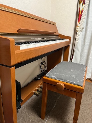 電子ピアノ
