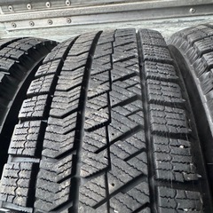 バリ山　BRIDGESTONE ブリヂストン　ブリジストン　VRX2 155/65R13 スタッドレス　タイヤ　2021年製　13インチの画像