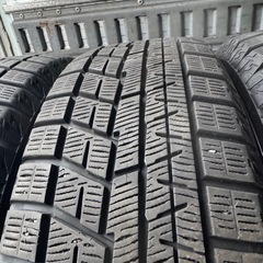 バリ山　YOKOHAMA ヨコハマ　IG60 195/65R15 スタッドレス　タイヤ　2020年製　15インチの画像