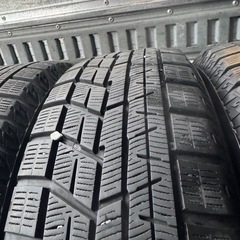 バリ山　YOKOHAMA ヨコハマ　IG60 195/65R15 スタッドレス　タイヤ　2020年製　15インチの画像
