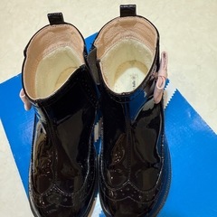 子供ブーツの画像