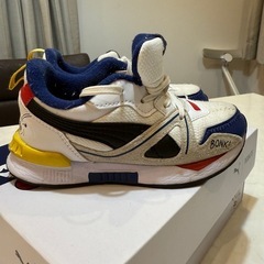 PUMAスニーカーの画像
