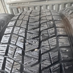 バリ山　BRIDGESTONE ブリヂストン　ブリジストン　DM-V1 215/65R16 スタッドレス　タイヤ　2021年製　16インチの画像