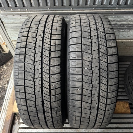 バリ山　DUNLOP ダンロップ　WM03 215/60R16 スタッドレス　タイヤ　2021年製　２本　16インチ