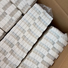 引き取り希望【新品】木目調 ホワイト PVC ジョイントマット 54枚の画像