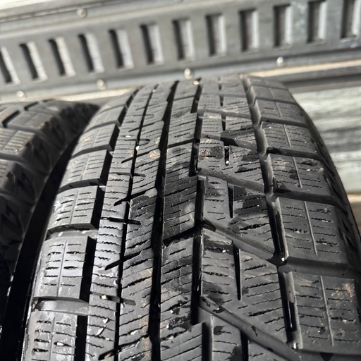 バリ山　YOKOHAMA ヨコハマ IG60 195/65R15 スタッドレス　タイヤ　2022年〜2023年製　15インチ　２本
