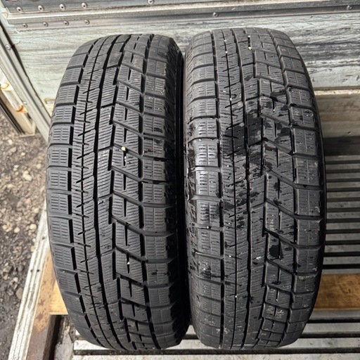 バリ山　YOKOHAMA ヨコハマ IG60 195/65R15 スタッドレス　タイヤ　2022年〜2023年製　15インチ　２本