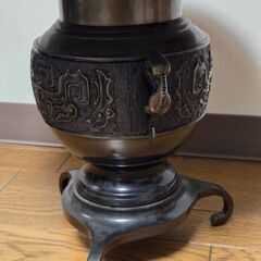 薄端 華道 水盤 花入 唐金製 うすばた 三足 伝統工芸品 昭和レトロ 金属製の画像