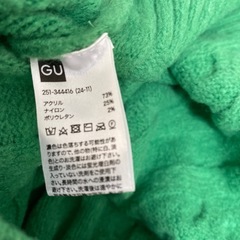  タートルネック ニットS size
の画像