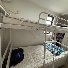 パイプベッドの画像