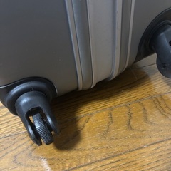 お取引先決まりました！スーツケースの画像