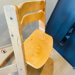 【お値下げ】高さ調節可能 ダイニングチェア 木製の画像