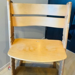 【お値下げ】高さ調節可能 ダイニングチェア 木製の画像