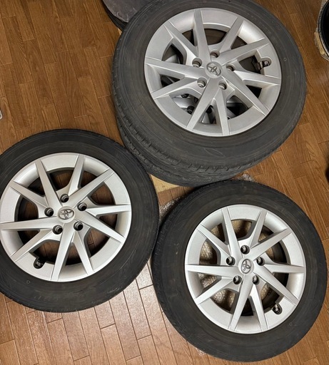 16インチアルミホイール　プリウスアルファ純正ホイール　4本セット　ダンロップタイヤ