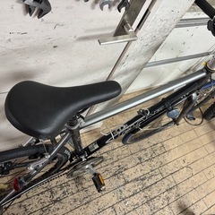 GIANT ESCAPE ジャイアントのクロスバイク ダークグレーの画像