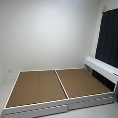 セミダブルベッドフレームの画像