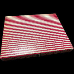 値下げ可能　新品air pods pro 3と阪急百貨店の銀仕上げ製品の画像