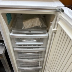 Haier 冷凍庫　JF-NUF132G 厨房機器 キッチン家電 中古の画像