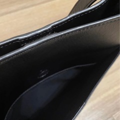 Paul Smith ブランデッドカラーエッジ クロスボディバッグ／レザー／ブラックの画像