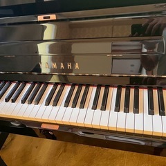 Yamaha YUS アップライトピアノ の画像