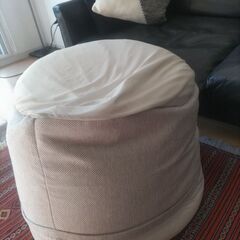 無印人をだめにするソファ　をカバーを1回新しくして改造しています。の画像