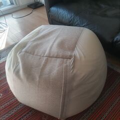 無印人をだめにするソファ　をカバーを1回新しくして改造しています。の画像