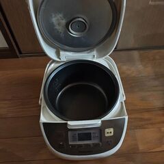 Panasonic炊飯器＆Tigerホットプレート無料の画像