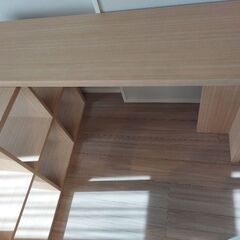 収納付きテーブルの画像