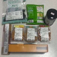 【お譲り先決定】ストロベリーチョコレート、他食品の画像