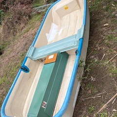 釣船　ボート　船　カヤック　２分割ボート　の画像