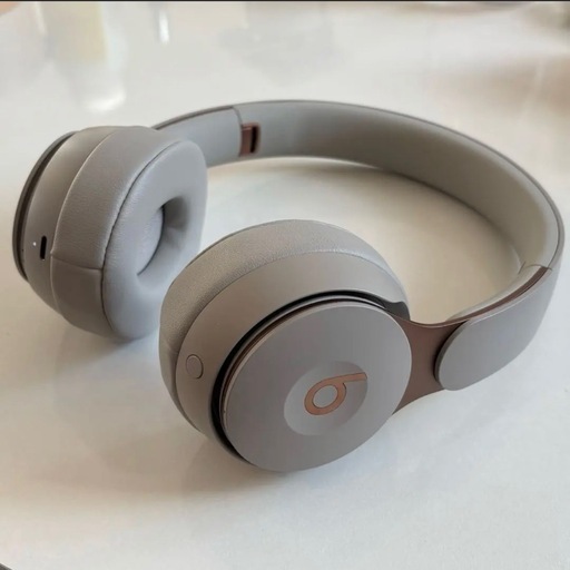 beats solo pro ワイヤレス　ノイズキャンセリング　ヘッドフォン