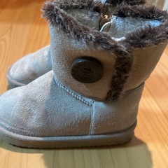 キッズブーツ　16cmの画像