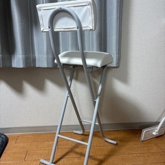 綺麗です白い椅子の画像