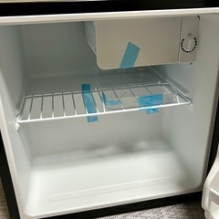 Comfee コンフィー 1ドア冷蔵庫 RCD45BL 2024年製 ブラック 45L ノンフロンの画像