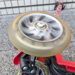 m-cro mini キックボード マイクロスクーター LEDタイヤの画像