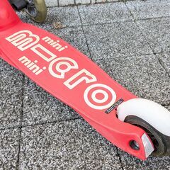 m-cro mini キックボード マイクロスクーター LEDタイヤの画像