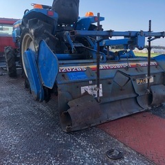 三菱トラクターの画像