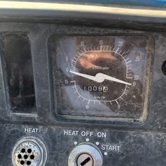 三菱トラクターの画像