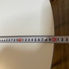 ８０センチ　丸テーブルの画像