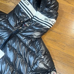 新品　モンクレール　ダウンジャケットの画像