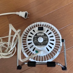 ★値下げ★【美品】扇風機　卓上　ヤマゼンの画像