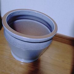 陶器　鉢カバー　大きめの画像