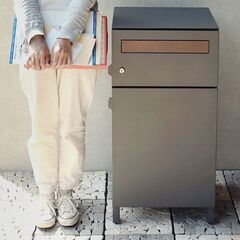 【新品未開封】処分価格 宅配ボックス付きポスト Gian ダークグレー 木目調の画像