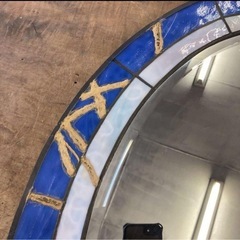 ※補修跡あり 花のステンドグラス 鏡 壁掛け ウォールミラー ガラス工芸 手作りの画像