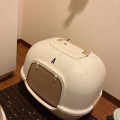 早いもん勝ち！アイリスオーヤマ猫トイレ中古　2セットの画像