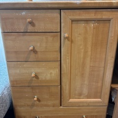 ドレッサー　収納棚の画像