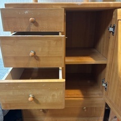 ドレッサー　収納棚の画像